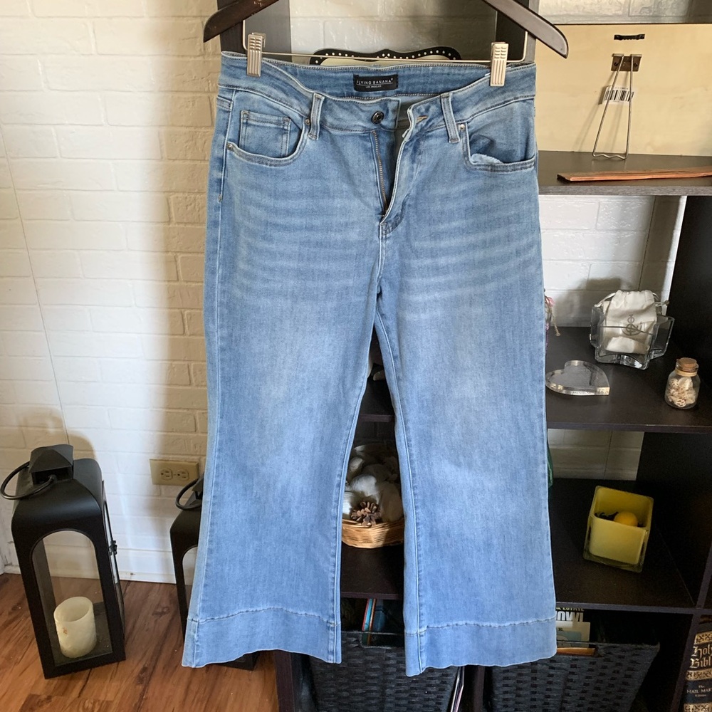 Universal Thread Denim Blue Wide Leg Jeans
